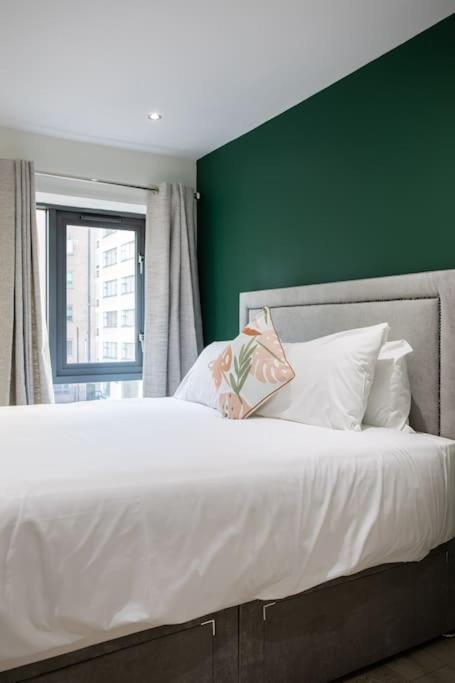 Luxury, Sleeps 6, City Centre بلفاست المظهر الخارجي الصورة