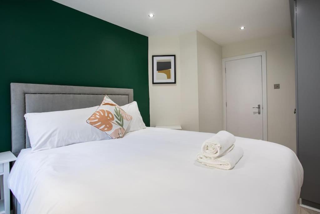 Luxury, Sleeps 6, City Centre بلفاست المظهر الخارجي الصورة