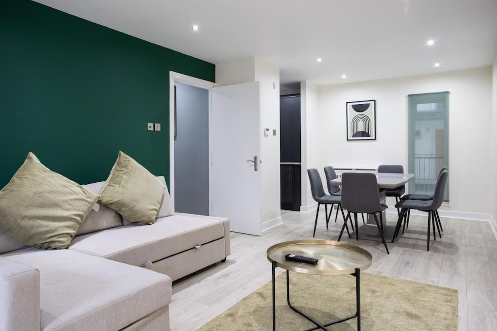 Luxury, Sleeps 6, City Centre بلفاست المظهر الخارجي الصورة