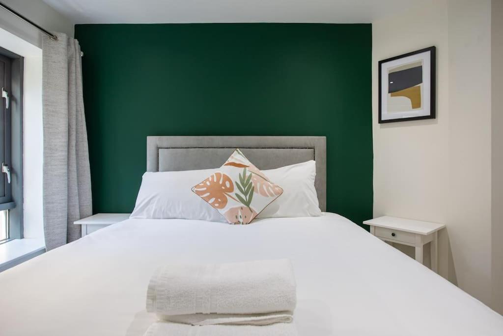 Luxury, Sleeps 6, City Centre بلفاست المظهر الخارجي الصورة