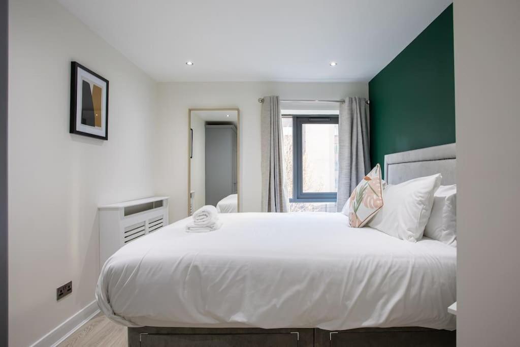 Luxury, Sleeps 6, City Centre بلفاست المظهر الخارجي الصورة